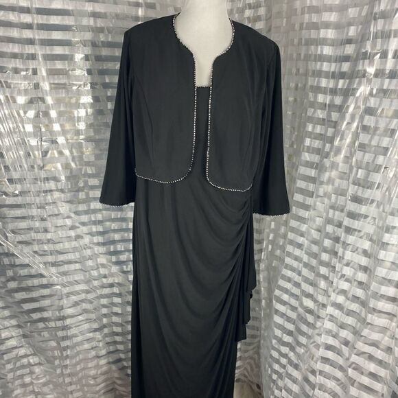 Avenue Embellished Evening Dress With Jacket - Picture 1 of 11